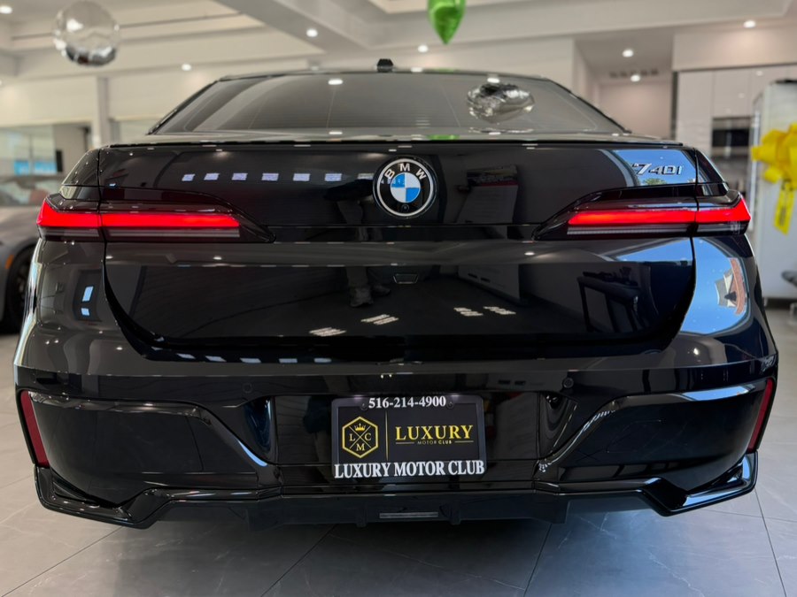 2024 BMW 7 Series 740i - Photo 6