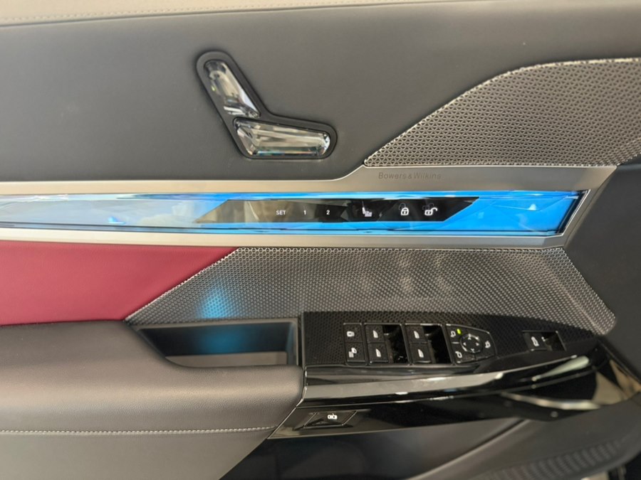 2024 BMW 7 Series 740i - Photo 10
