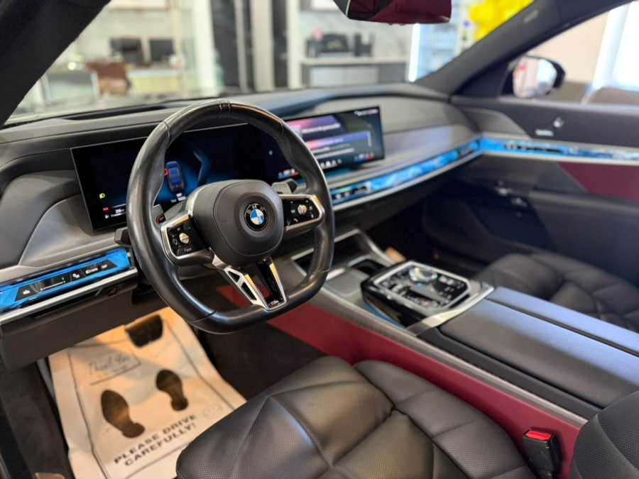 2024 BMW 7 Series 740i - Photo 12