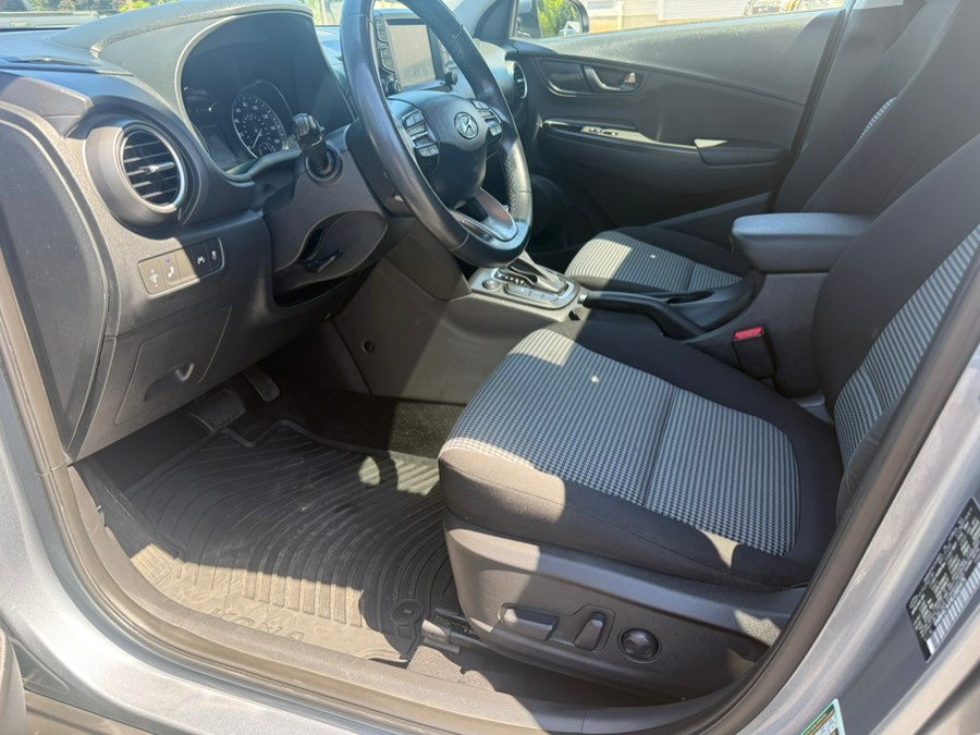 2020 Hyundai Kona SEL Plus - Photo 11