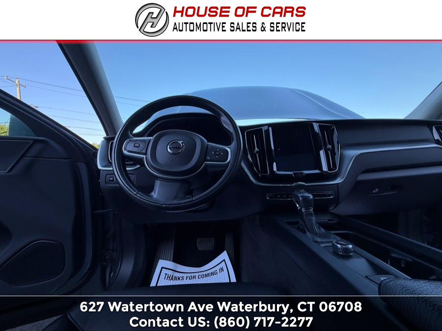 2018 Volvo XC60 Momentum - Photo 33