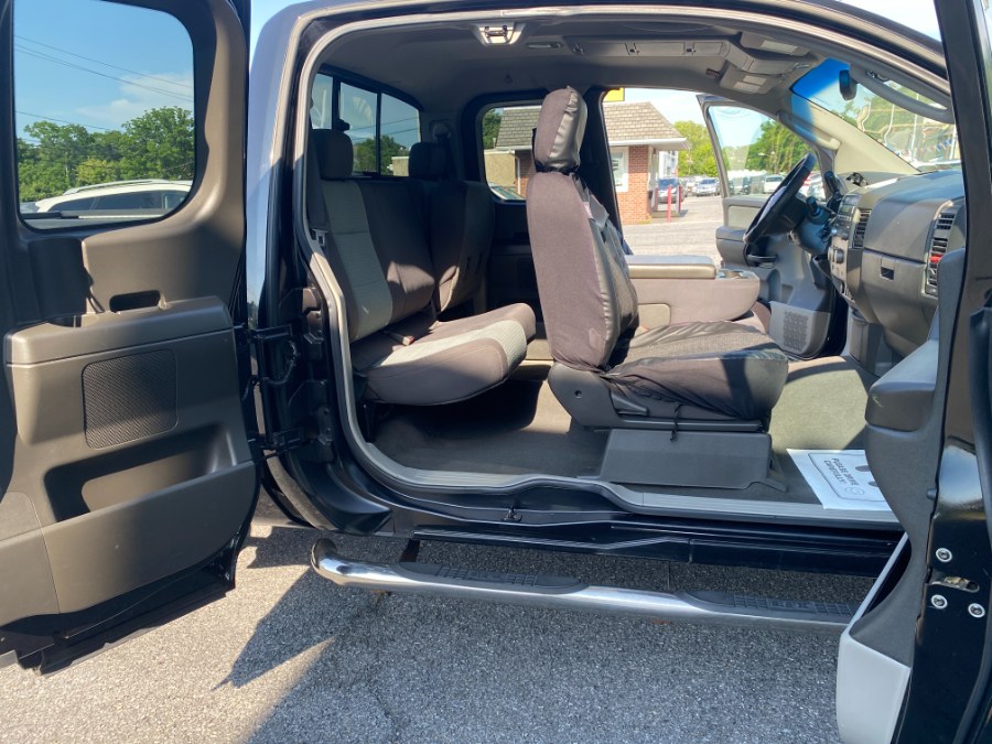 2004 Nissan Titan SE - Photo 12