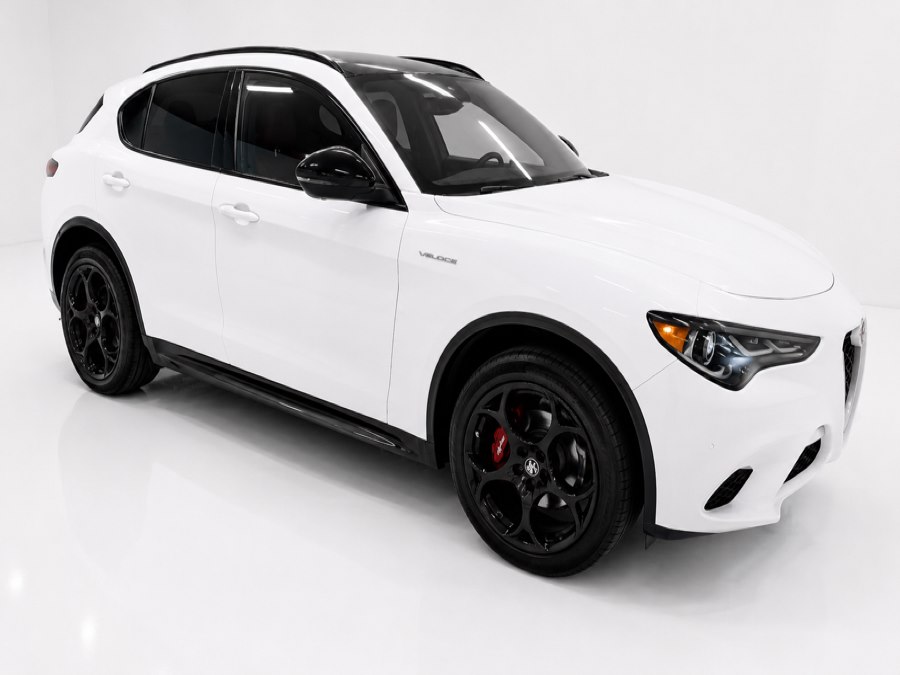 2024 Alfa Romeo Stelvio Veloce AWD