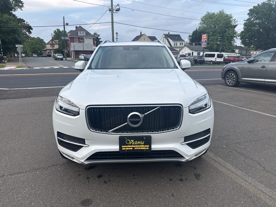 2019 Volvo XC90 T6 Momentum AWD's photo