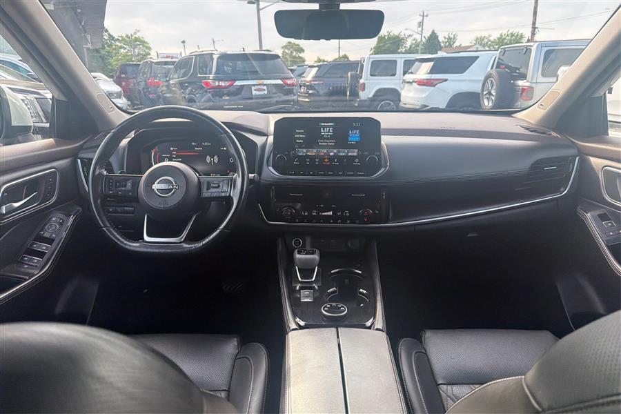 2022 Nissan Rogue Platinum - Photo 25