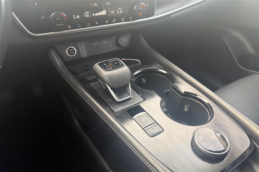 2022 Nissan Rogue Platinum - Photo 31