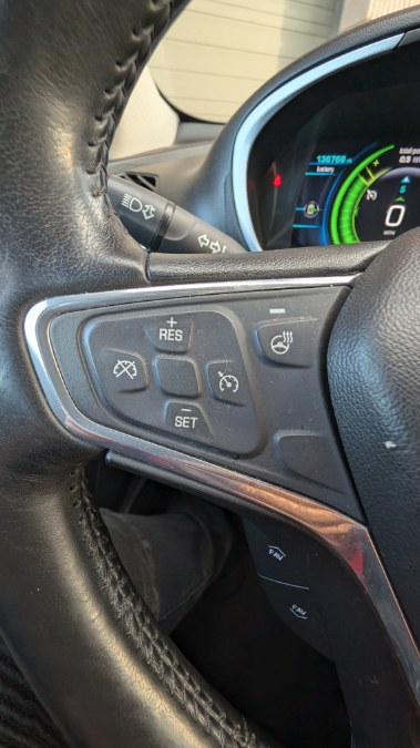 2016 Chevrolet Volt LT - Photo 26