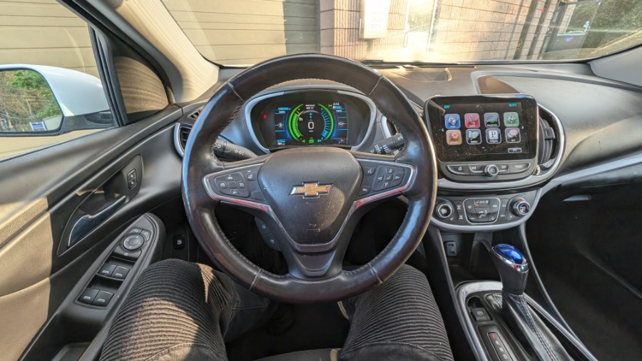 2016 Chevrolet Volt LT - Photo 36