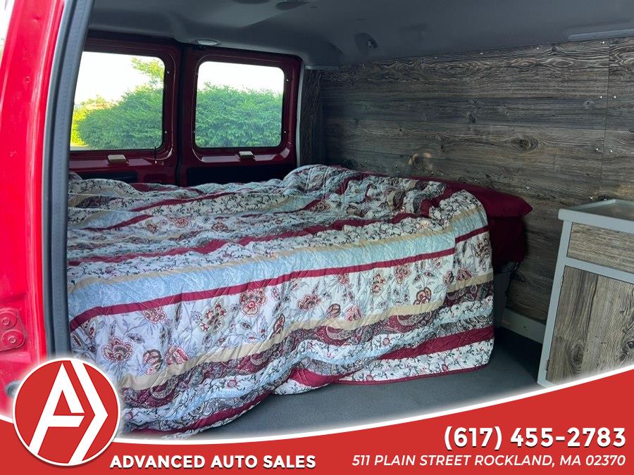 2011 Ford E-Series Econoline Van Commercial - Photo 9