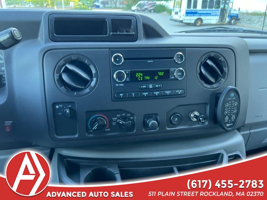 2011 Ford E-Series Econoline Van Commercial - Photo 15