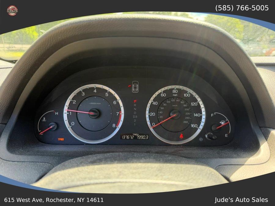 Honda Accord photo 8
