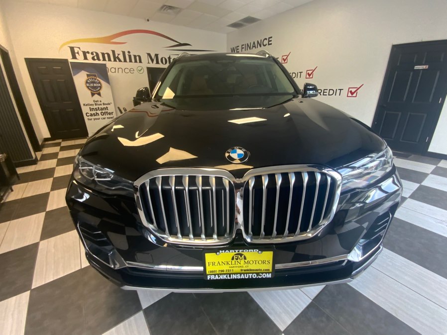 2019 BMW X7 xDrive40i's photo