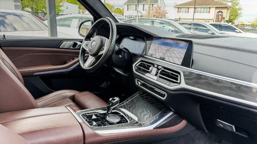 2021 BMW X7 40i - Photo 17