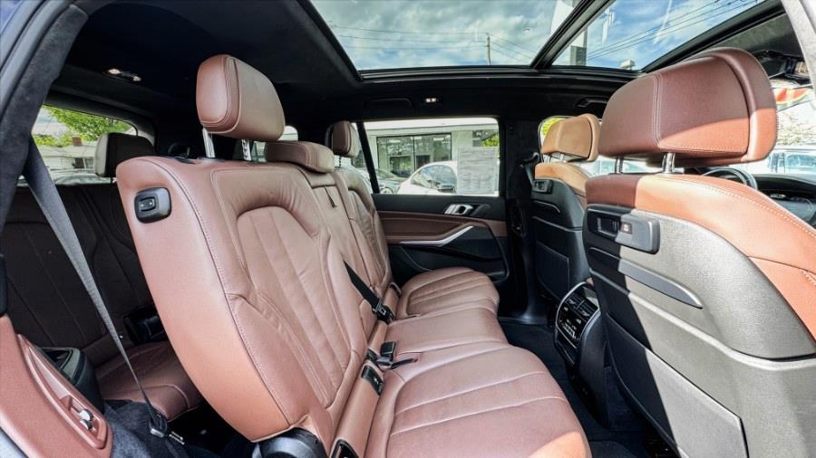 2021 BMW X7 40i - Photo 11