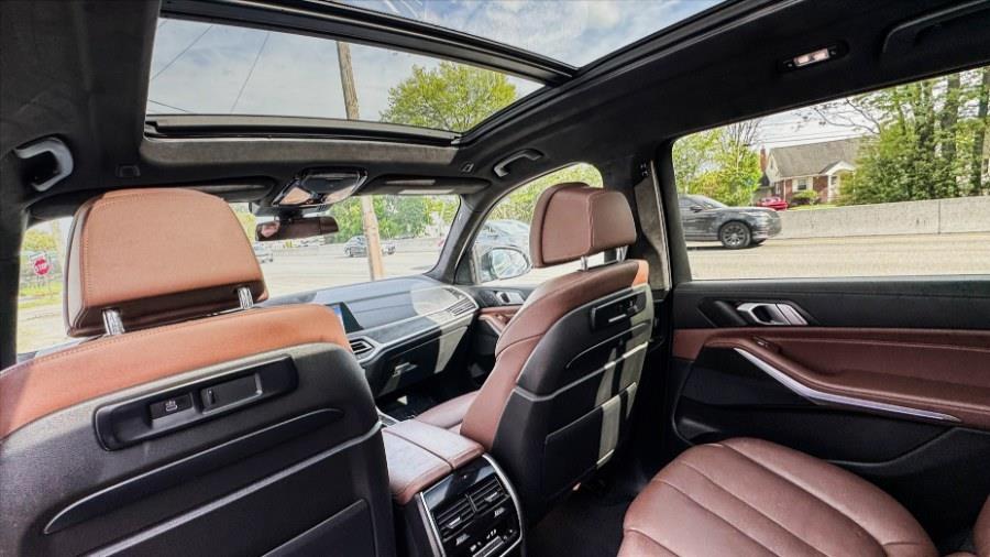 2021 BMW X7 40i - Photo 8