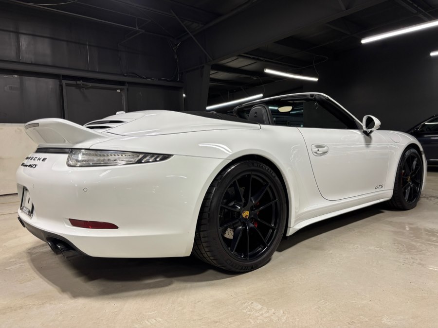 2016 Porsche 911 Carrera S Cabriolet's photo