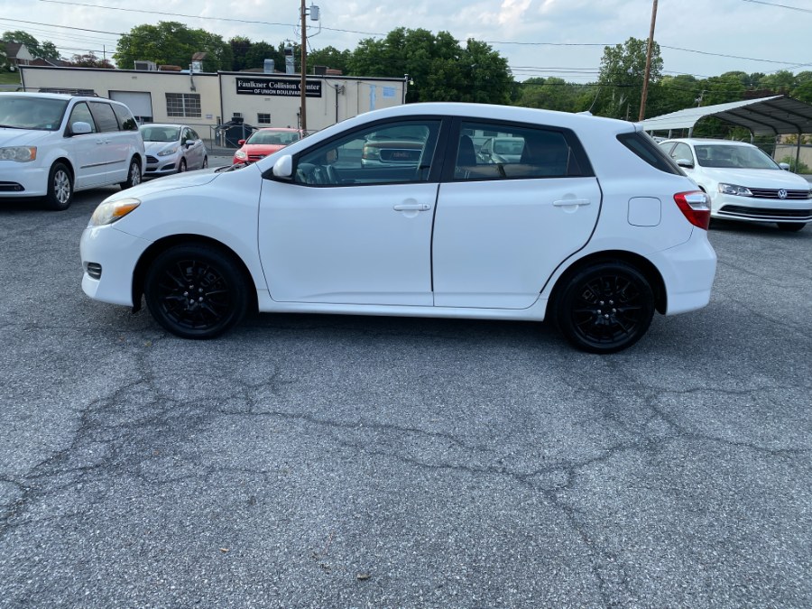 2009 Toyota Matrix Base AT's photo