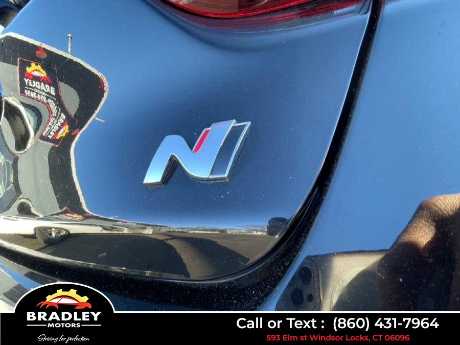 2020 Hyundai Veloster N - Photo 7