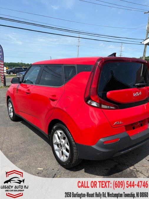 2022 Kia Soul LX - Photo 6
