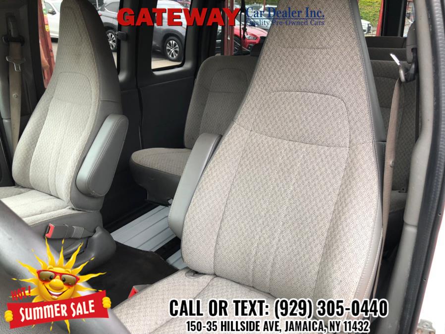 2019 Chevrolet Express Passenger LT - Photo 13