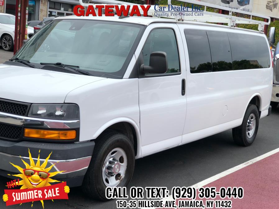 2019 Chevrolet Express Passenger LT - Photo 9