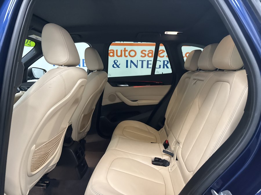 2018 BMW X1 28i - Photo 12