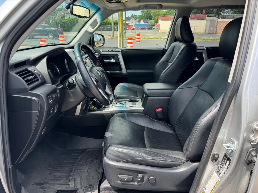 2015 Toyota 4Runner Limited - Photo 10