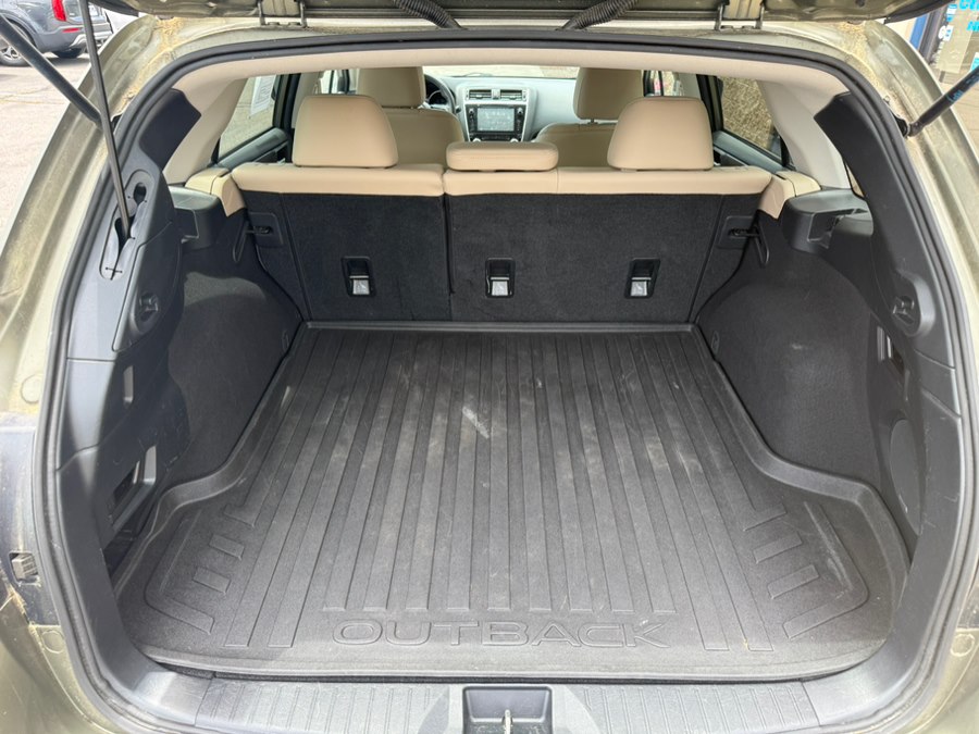 2018 Subaru Outback Limited - Photo 18