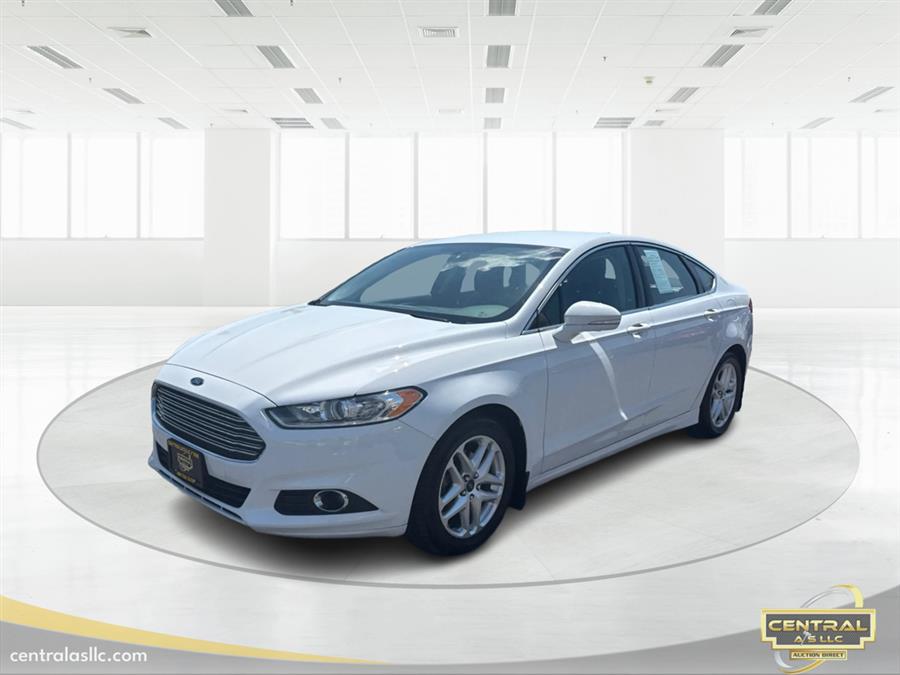 White 2014 Ford Fusion SE Sedan Front-Wheel Drive Automatic
