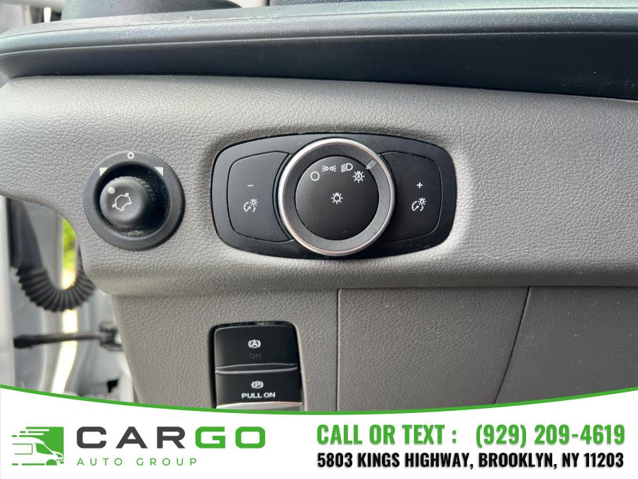 2021 Ford Transit Passenger Van XLT - Photo 15