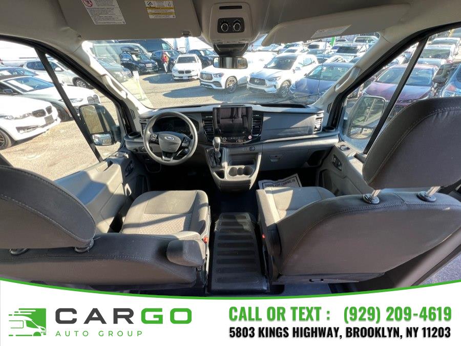 2024 Ford Transit Passenger Van XLT - Photo 25