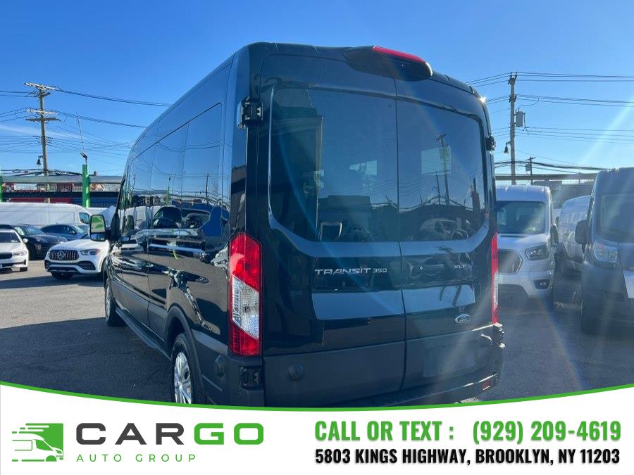 2024 Ford Transit Passenger Van XLT - Photo 10