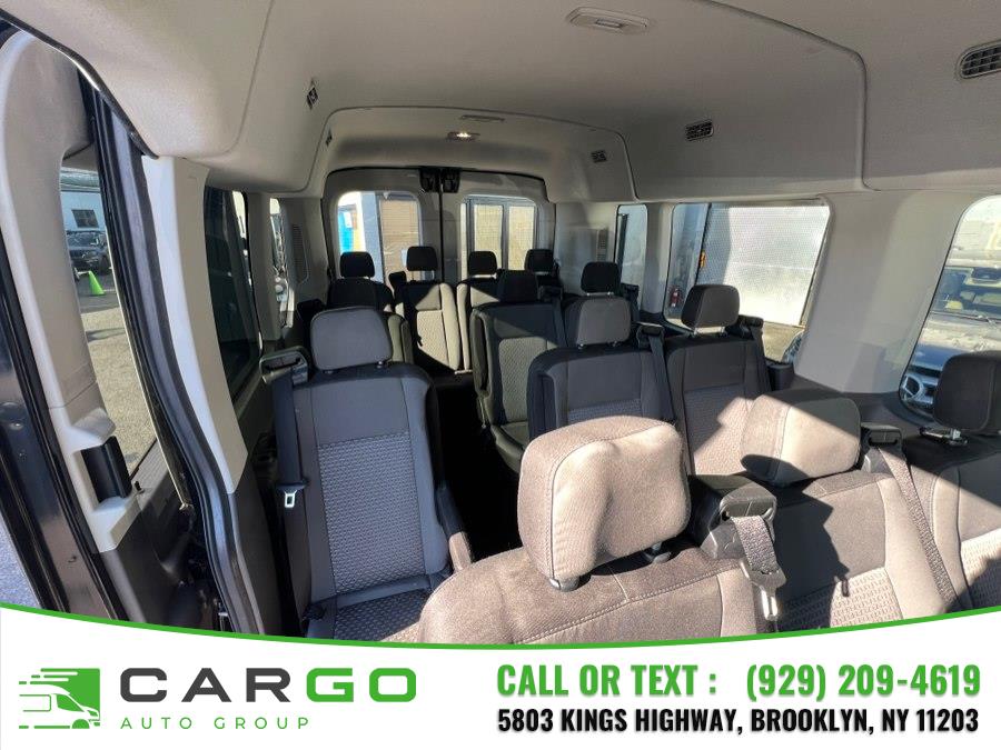 2024 Ford Transit Passenger Van XLT - Photo 18