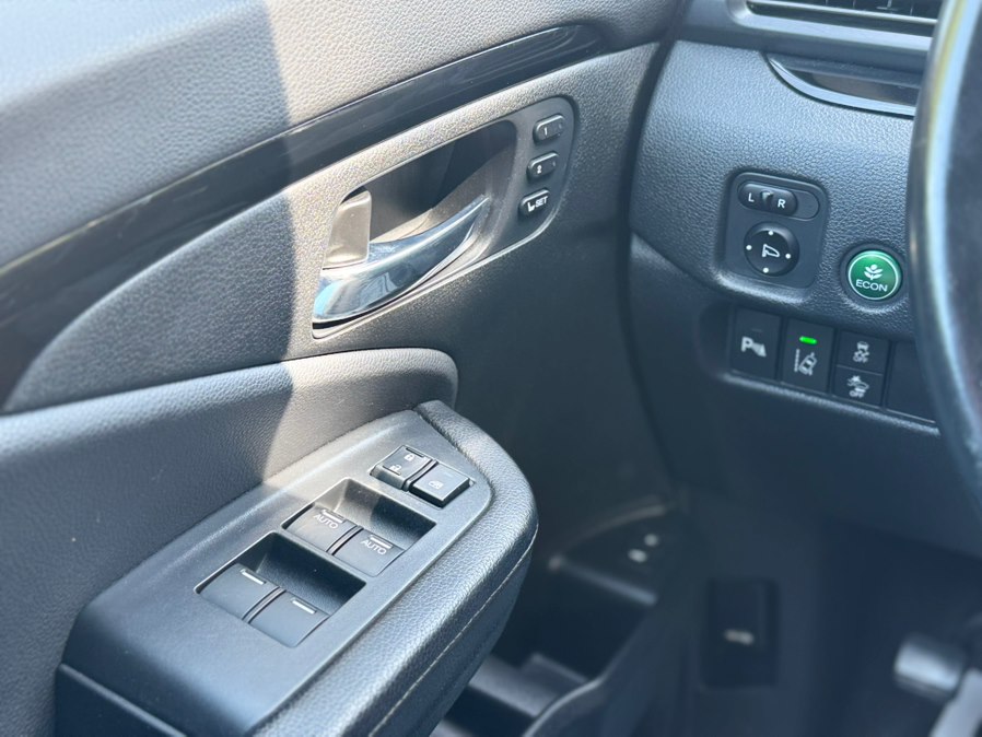 2016 Honda Pilot Touring - Photo 18