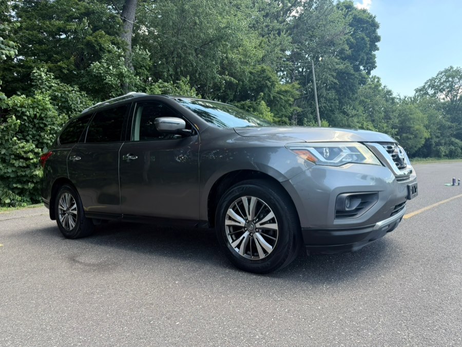 2018 Nissan Pathfinder FWD S - 7