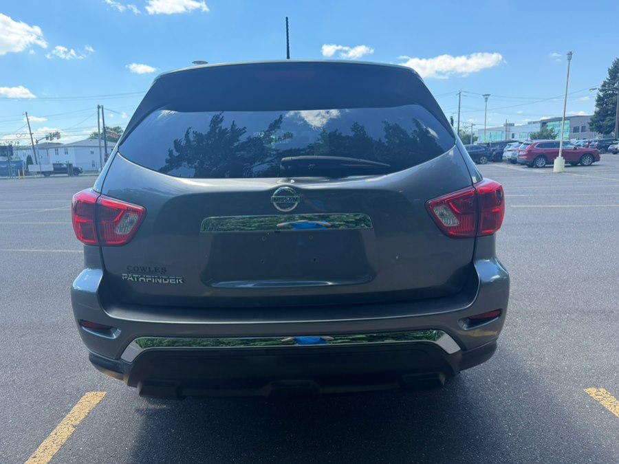 2018 Nissan Pathfinder FWD S - 4