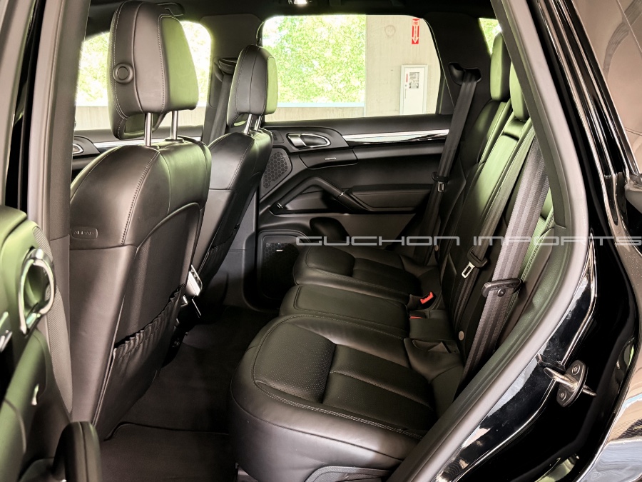 2016 Porsche Cayenne S E-Hybrid - Photo 40