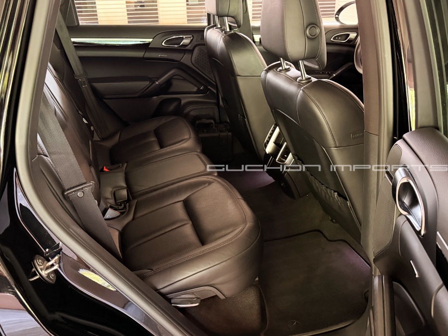 2016 Porsche Cayenne S E-Hybrid - Photo 43