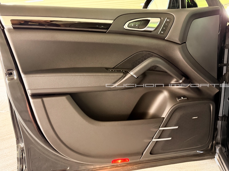 2016 Porsche Cayenne S E-Hybrid - Photo 29