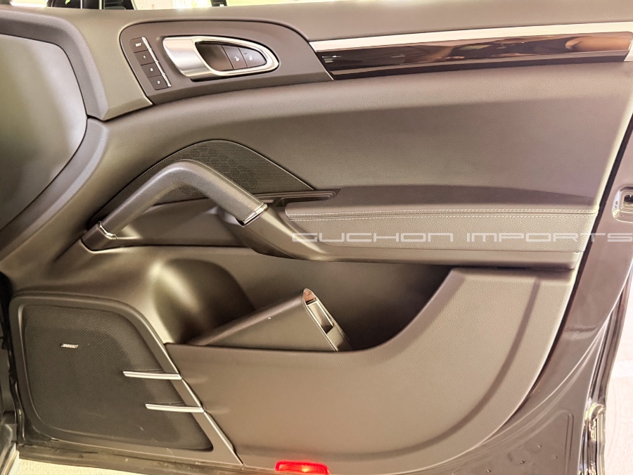 2016 Porsche Cayenne S E-Hybrid - Photo 54