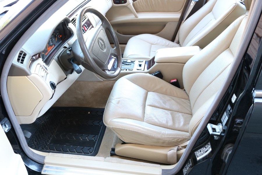 1996 Mercedes-Benz E-Class - Photo 7