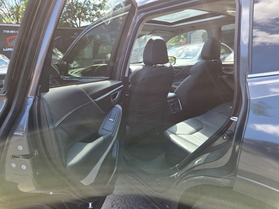 Gray 2024 Subaru Forester Limited Crossover AWD SUV / Crossover All-Wheel Drive Automatic