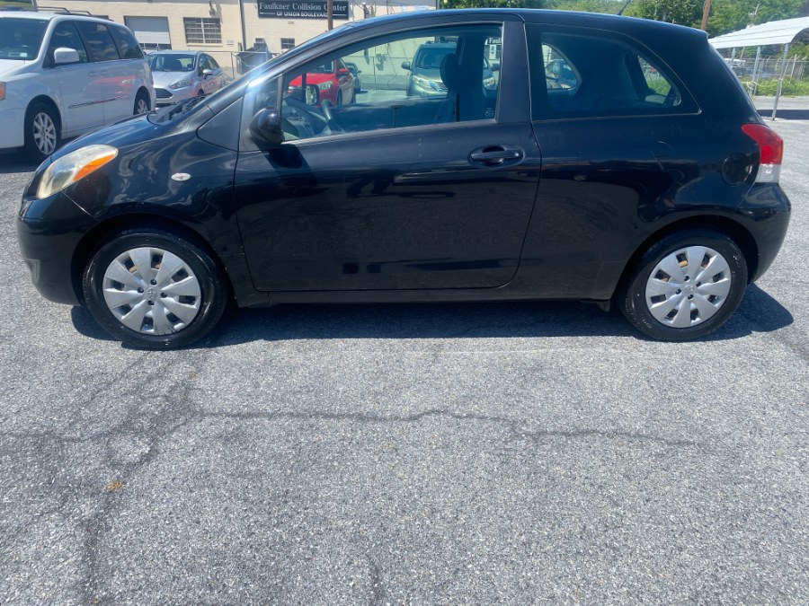 2010 Toyota Yaris 3-Door Liftback AT's photo