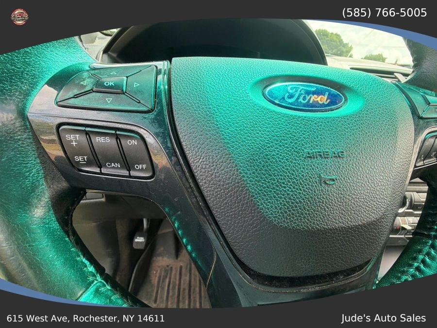 Ford Explorer photo 15
