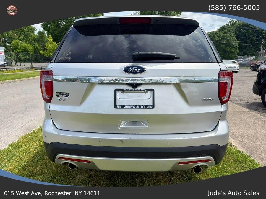 Ford Explorer photo 6