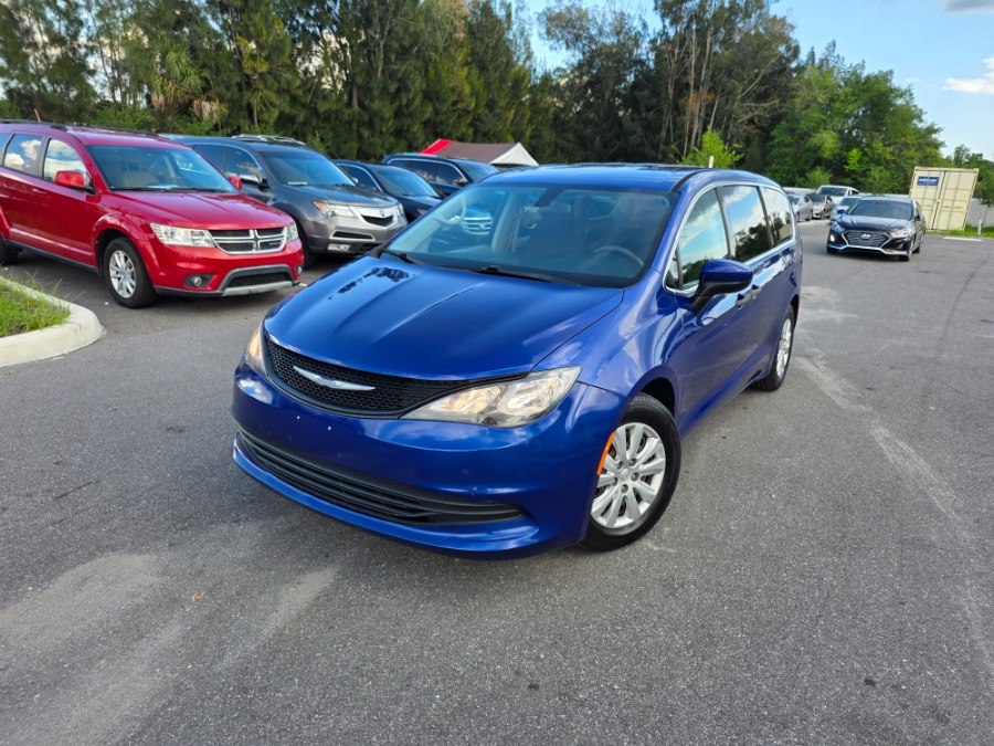 Jazz Blue Pearlcoat 2018 Chrysler Pacifica L FWD Minivan Front-Wheel Drive Automatic