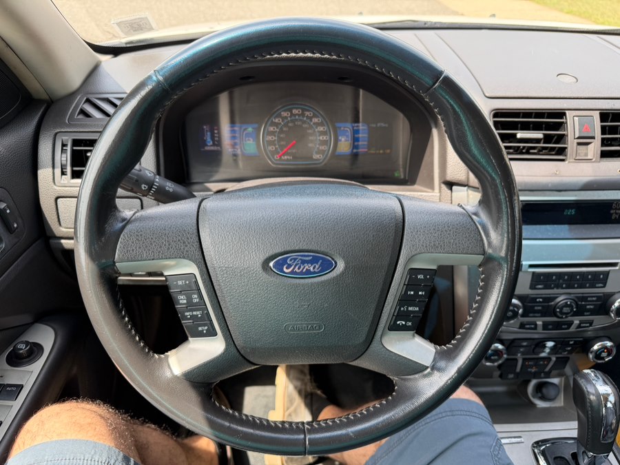 2012 Ford Fusion Hybrid - Photo 9