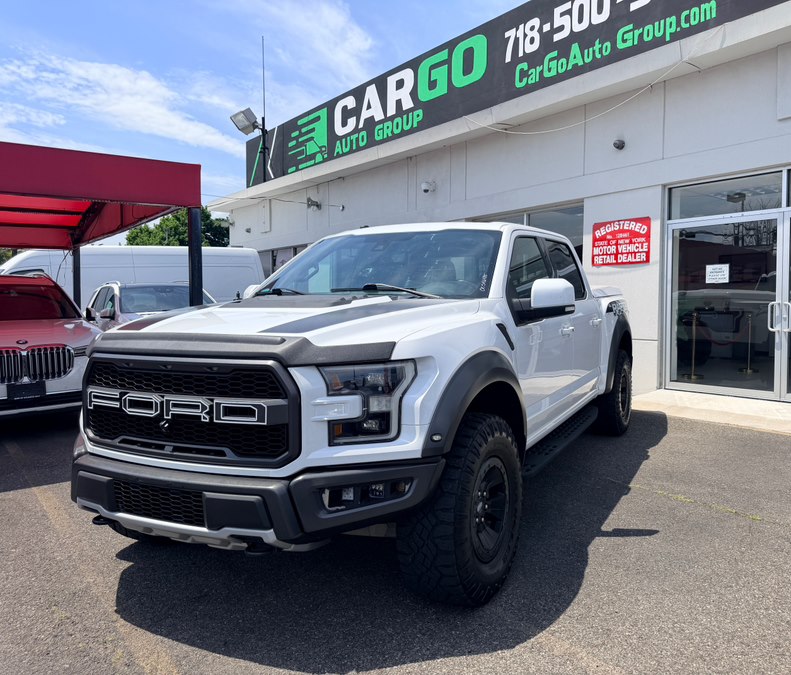 White 2018 Ford F-150 Raptor SuperCrew 4WD Pickup Truck Four-Wheel Drive Automatic