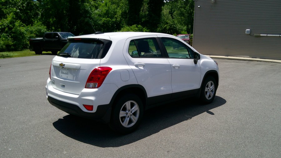 2021 Chevrolet Trax LS - Photo 7