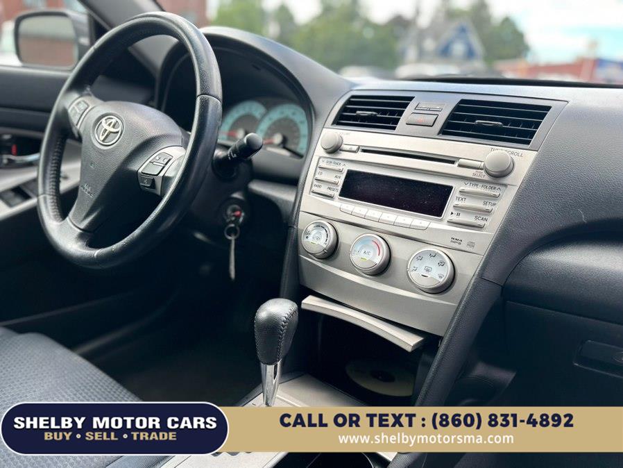 2011 Toyota Camry SE - Photo 10